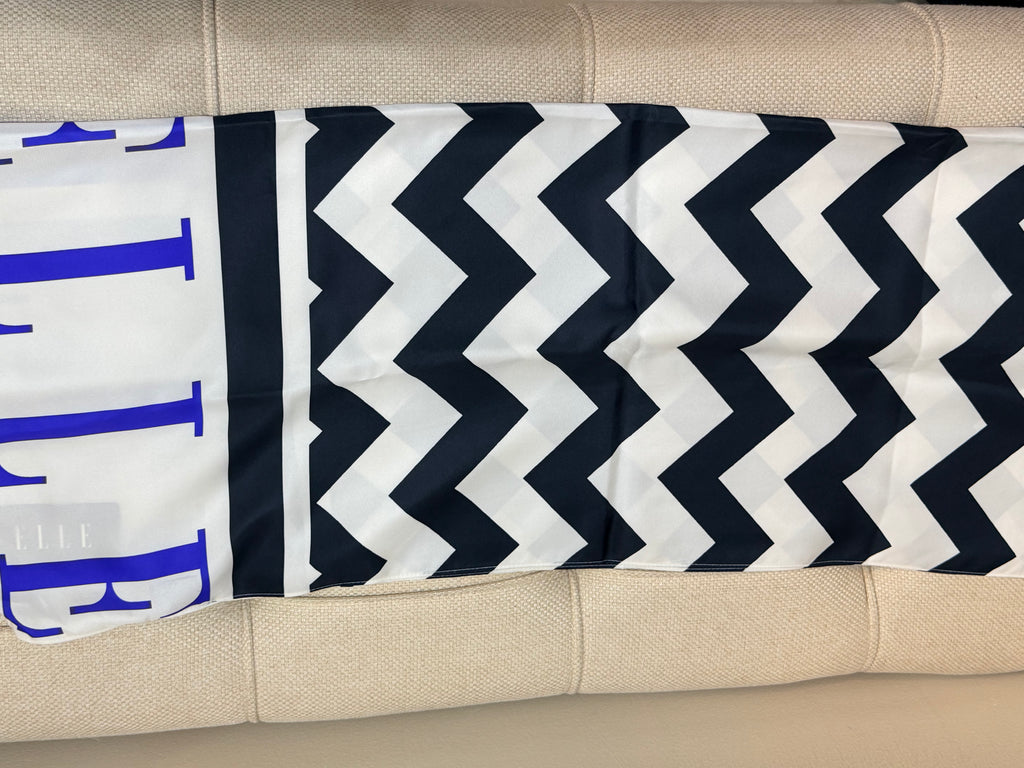 Elle scarf